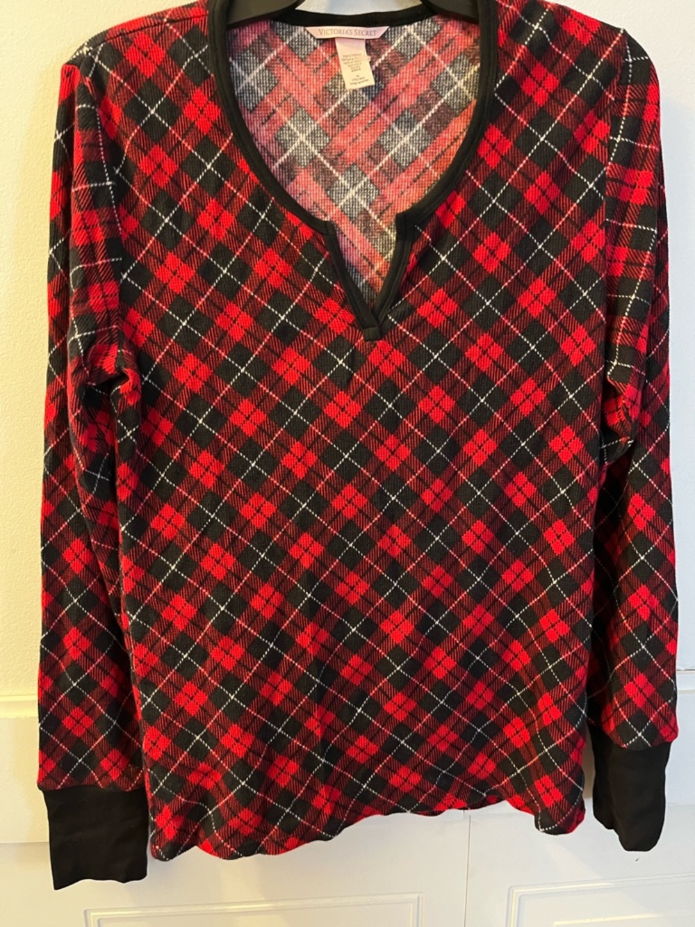 Victoria's Secret Red, Black & Gray Plaid Long Sleeve Pajama Top Size M